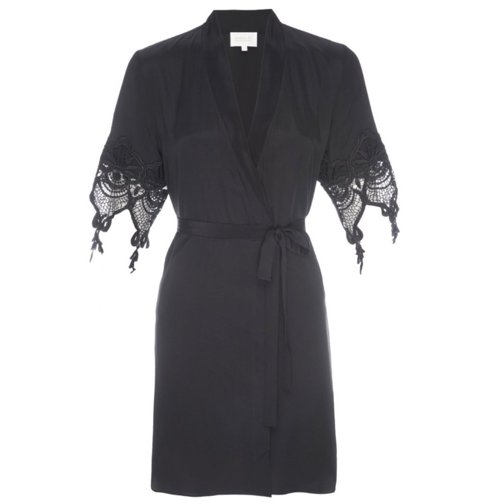 Stone Cold Fox Robe - Picture 2 of 2